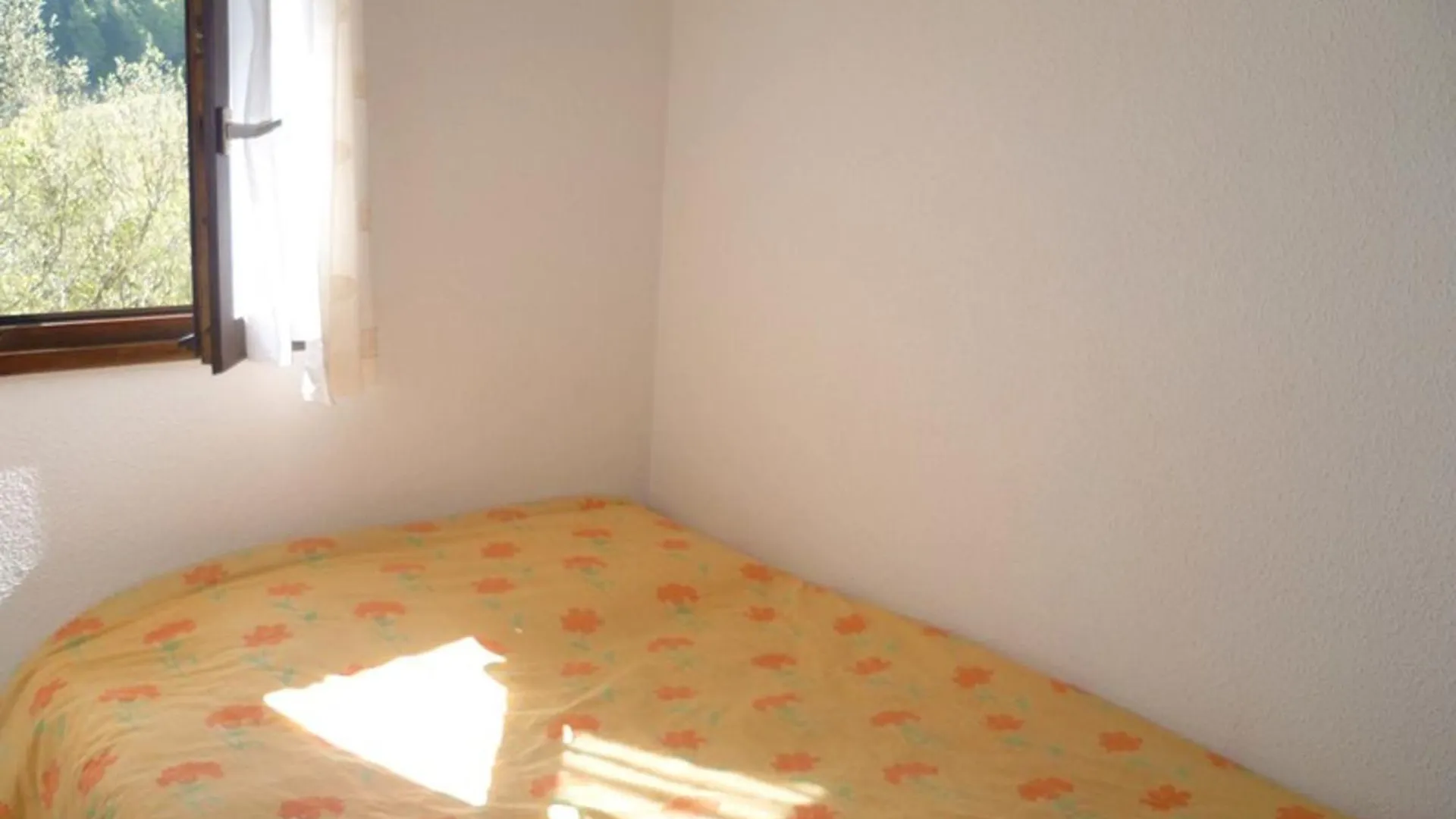 Charmant T2 Proche Pistes Avec Parking Et Balcon - Fr-1-787-79 Laveissiere
