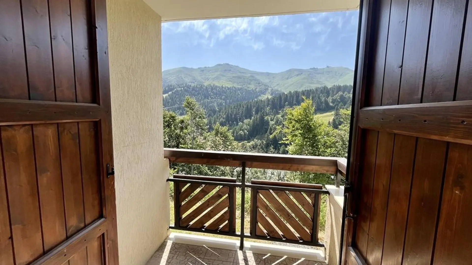 Charmant T2 Proche Pistes Avec Parking Et Balcon - Fr-1-787-79 Laveissiere Apartment